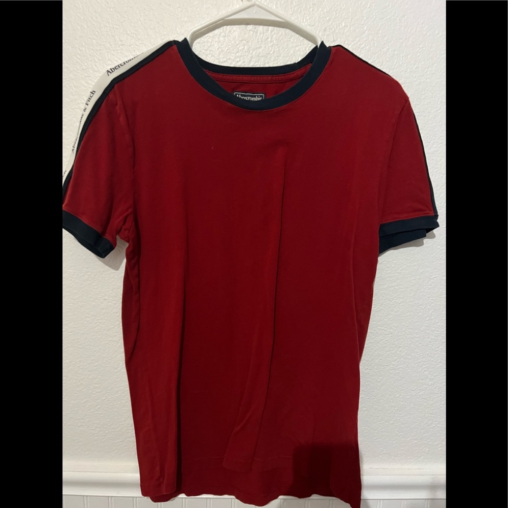 Mens Small Abercrombie and Fitch Tee